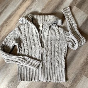 Banana Republic Women’s M/L fold over collar zip up gray cardigan sweater